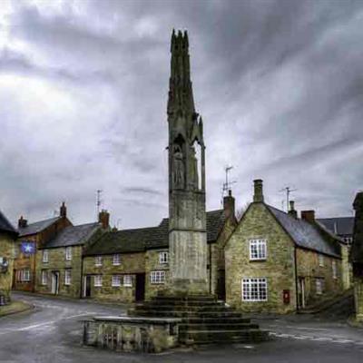 Eleanor Crosses